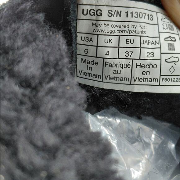 UGG Womens Boots Size 6 Black Suede Shearling Fur Lined Winter Ankle Lace Up New - Picture 11 of 12